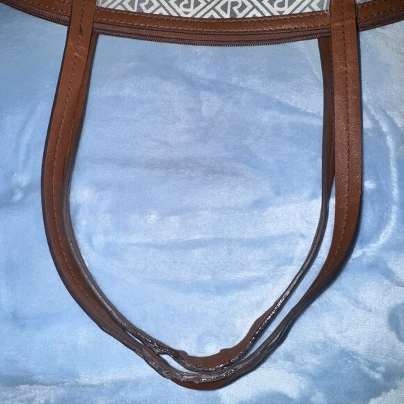 Relic/Fossil Cloth R Pattern Shoulder Bag - Picture 5 of 5